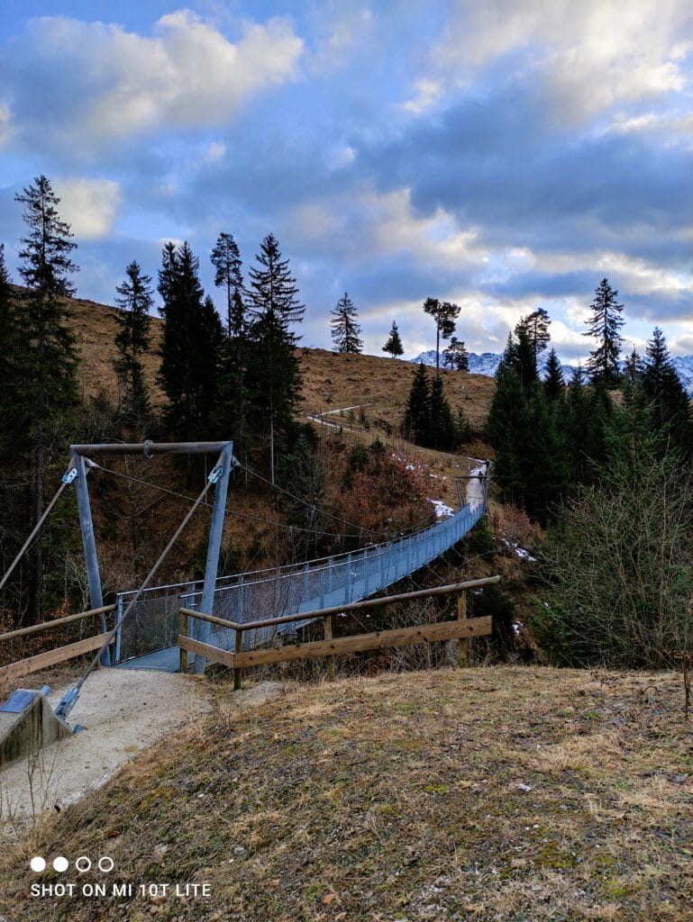 Wanderung zur Tannenhütte - Hängebrücke