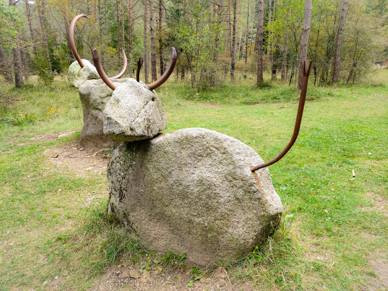 Kühe-im-Ledro-Land-Art-Park