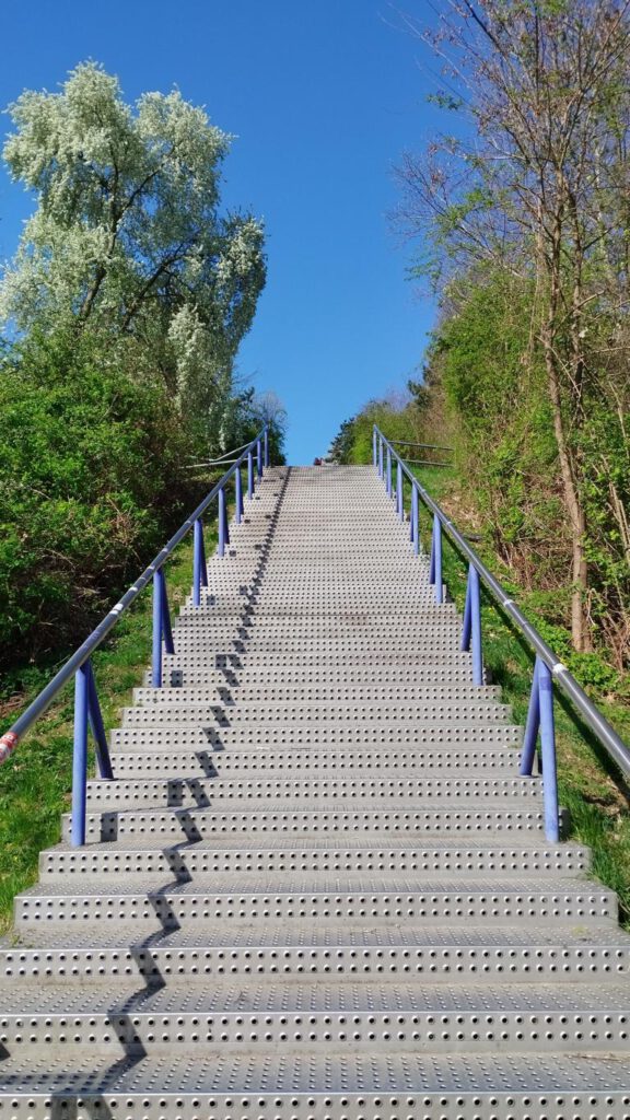 Aufstieg zur Halde Schurenbach